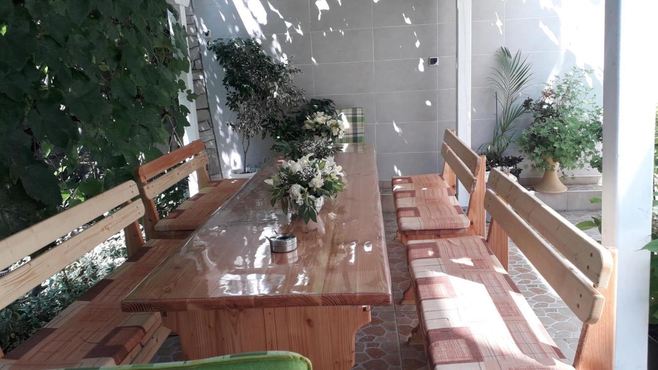 Veda Guest House Pomorie Eksteriør bilde