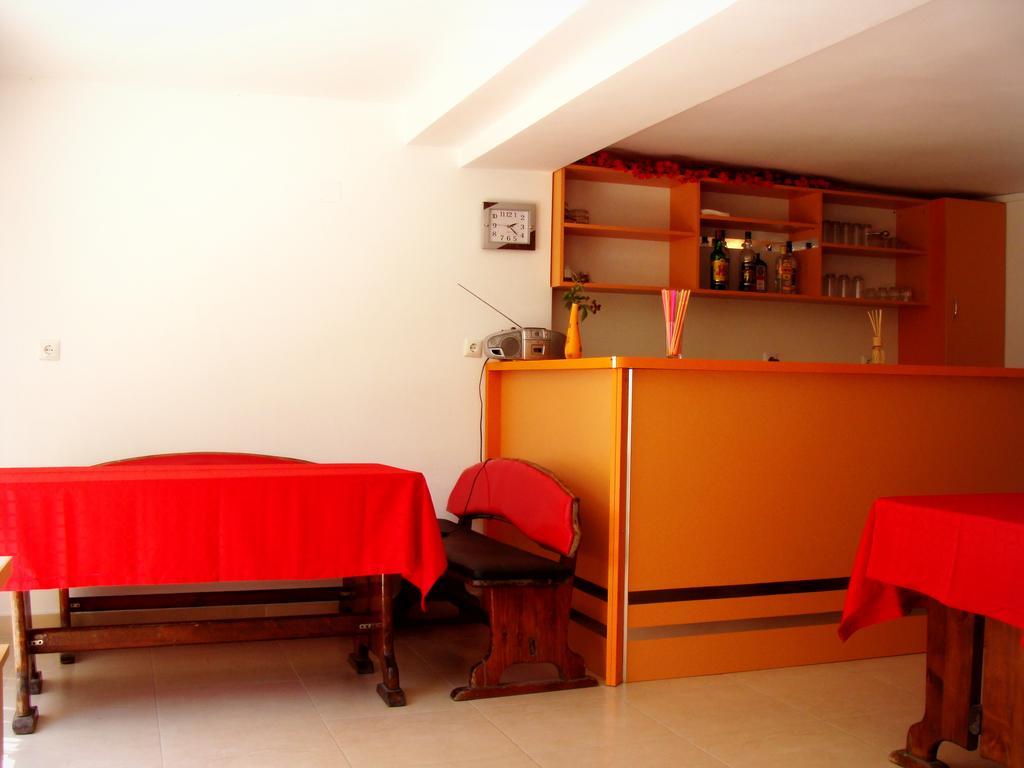 Veda Guest House Pomorie Eksteriør bilde