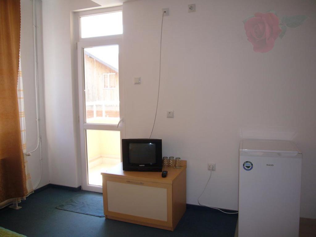 Veda Guest House Pomorie Eksteriør bilde