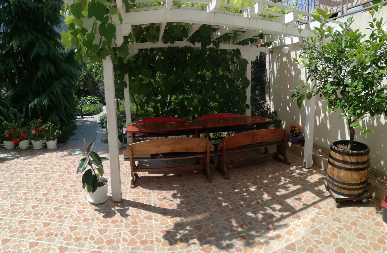 Veda Guest House Pomorie Eksteriør bilde