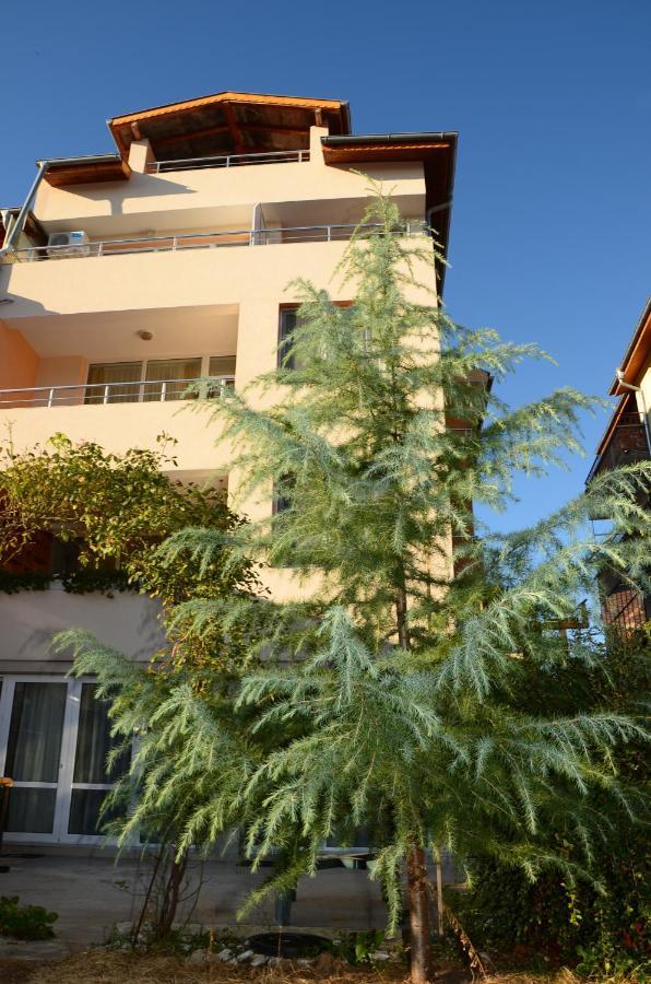 Veda Guest House Pomorie Eksteriør bilde